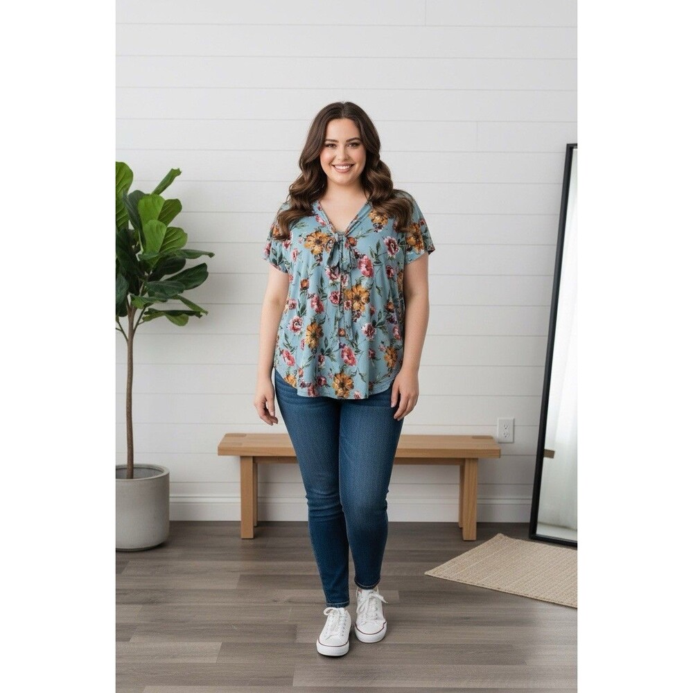 Vintage Siren Lilly Floral Print Women’s Blouse Size 2X Cottage Bohemian V-neck
